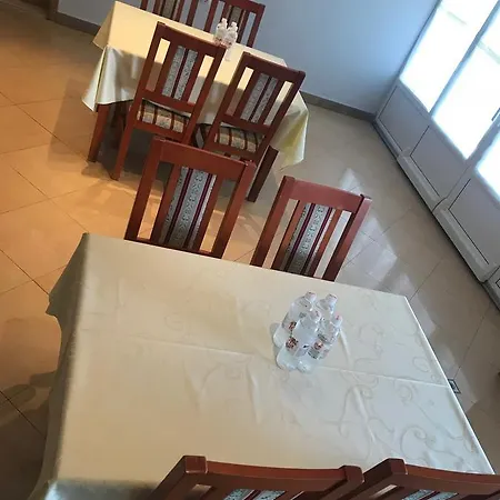 Guest house Suzana 3*