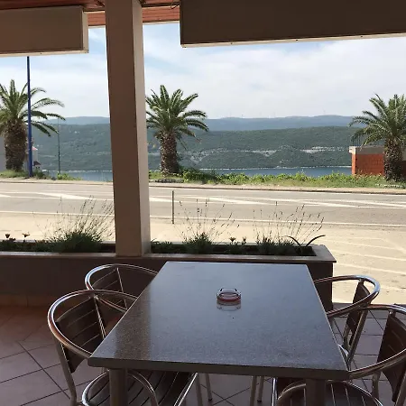 Suzana Πανσιόν