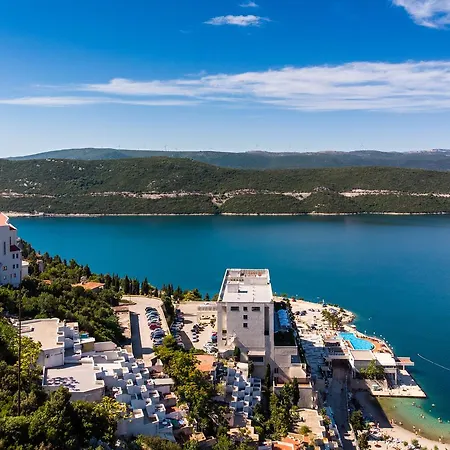 Suzana Πανσιόν Neum