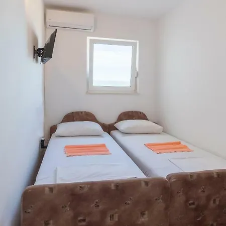 Guest house Suzana Neum
